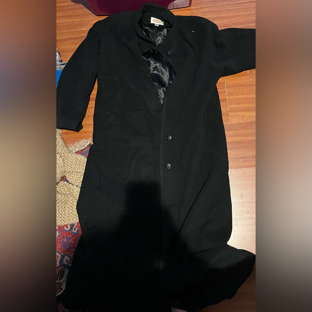 Talbots size 16 black coat. Super warm in great condition!